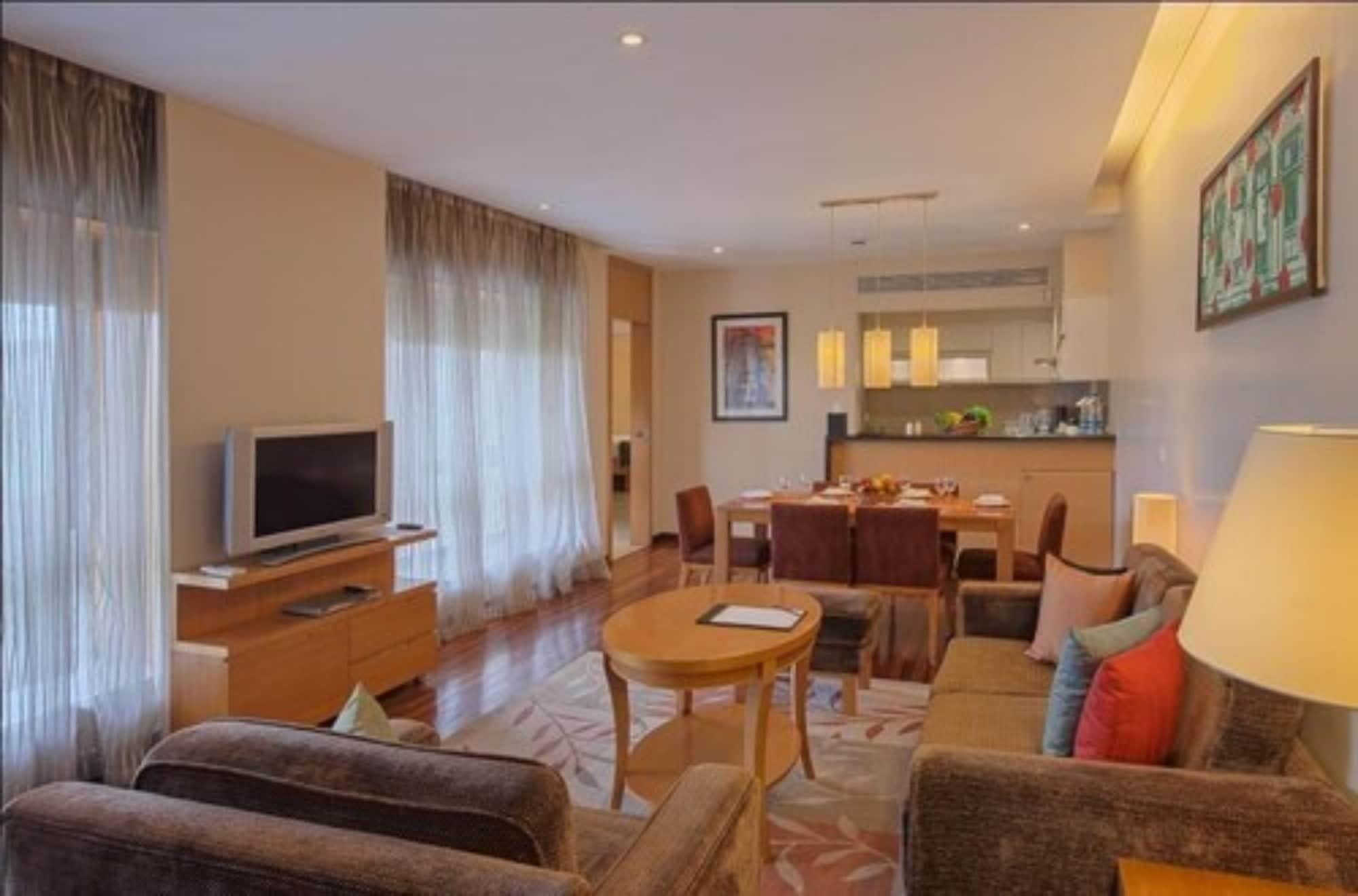 Oakwood Residence Naylor Road Pune Luaran gambar