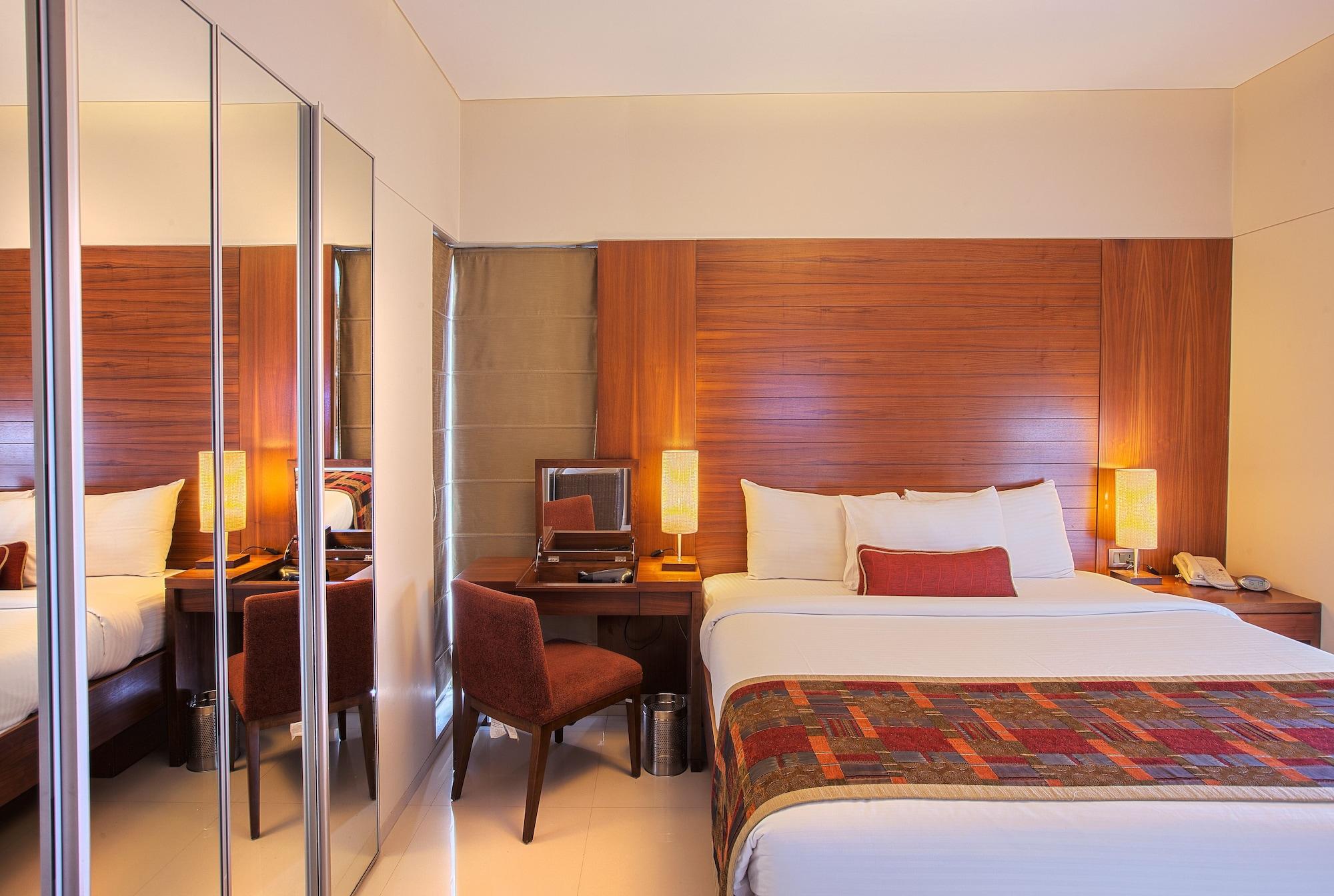 Oakwood Residence Naylor Road Pune Luaran gambar