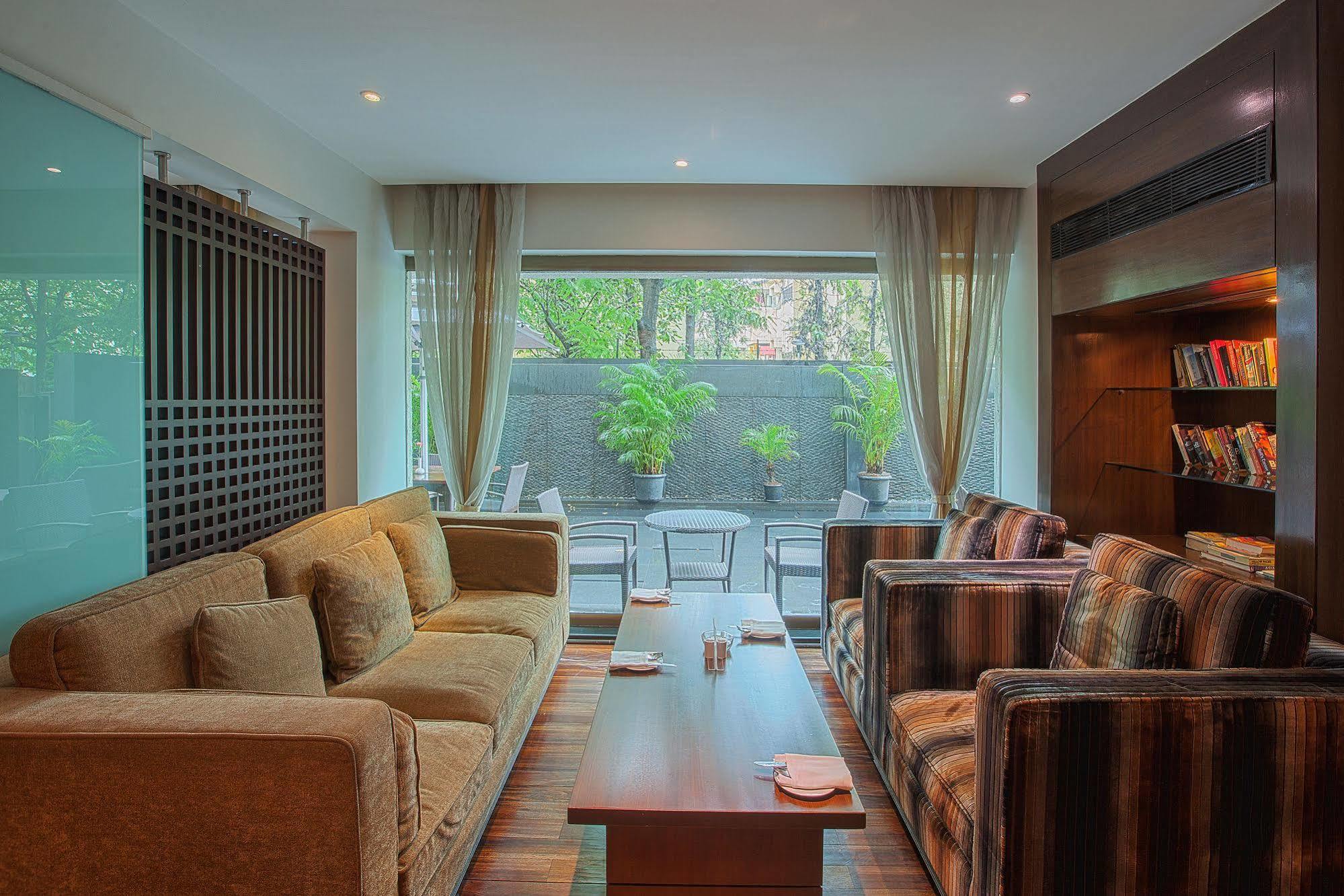 Oakwood Residence Naylor Road Pune Luaran gambar