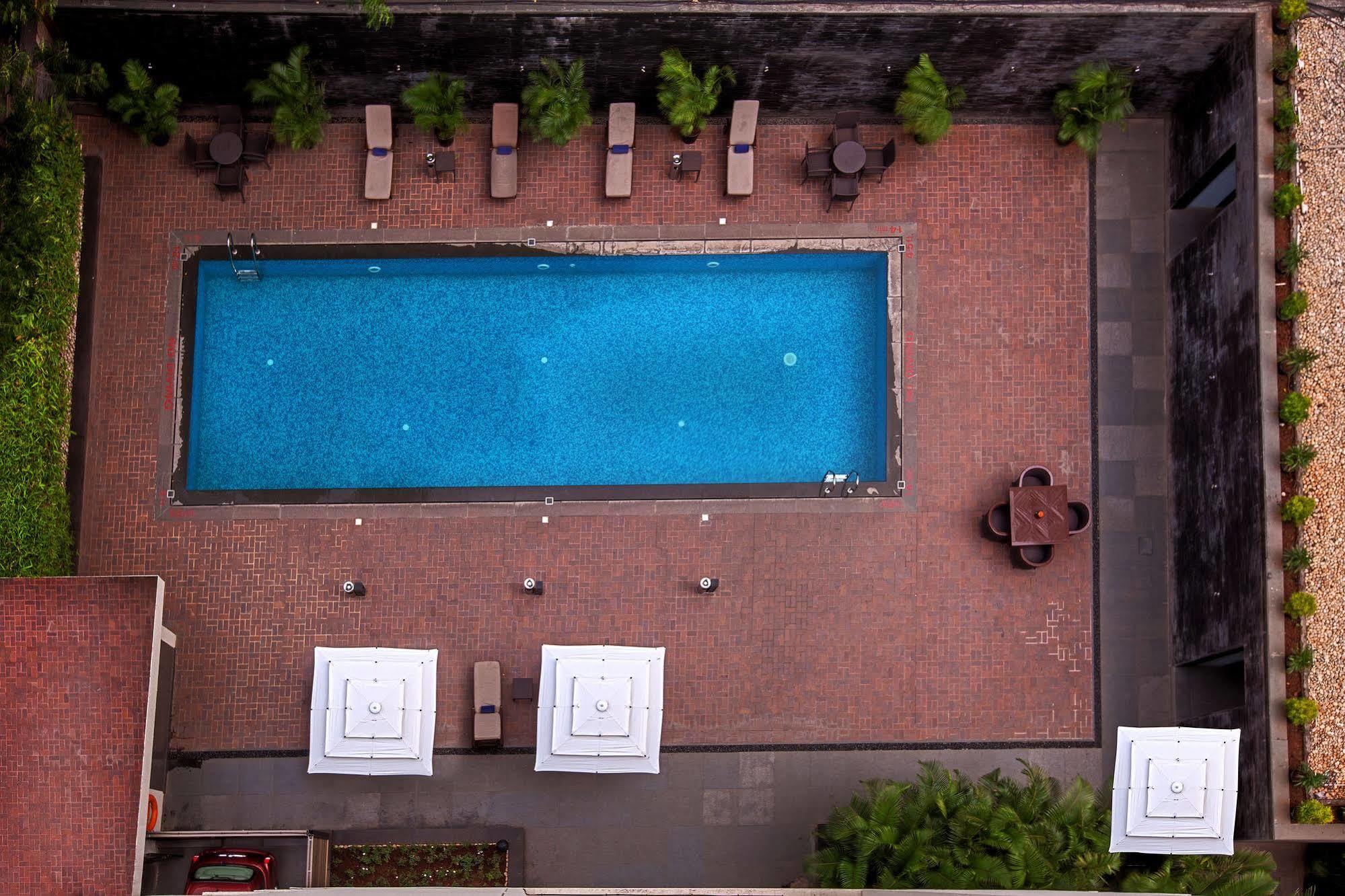 Oakwood Residence Naylor Road Pune Luaran gambar