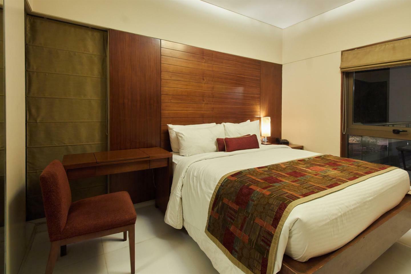 Oakwood Residence Naylor Road Pune Luaran gambar